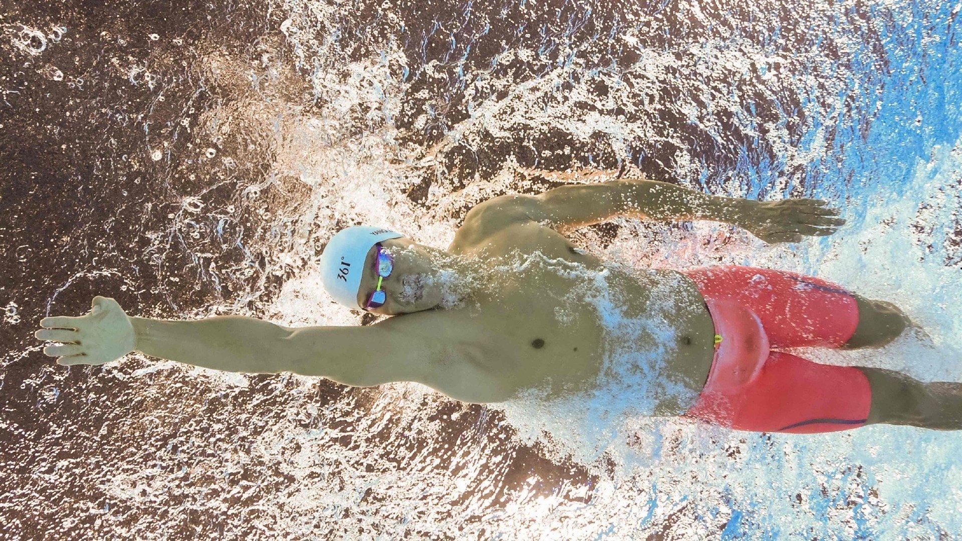 莱万火力全开!27球3助领衔五大联赛,跻身赛季30+参与进球精英俱乐部