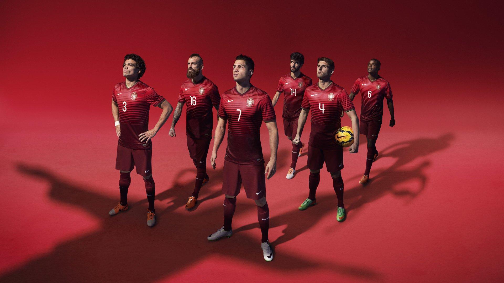 罗马诺独家揭秘,欧洲足坛夏窗风暴,顶级球星转会多米诺骨牌即将推倒